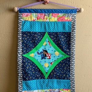 Pin Display Wall Hanging Mini Quilt Cathedral Square Design Lilo Stitch Green