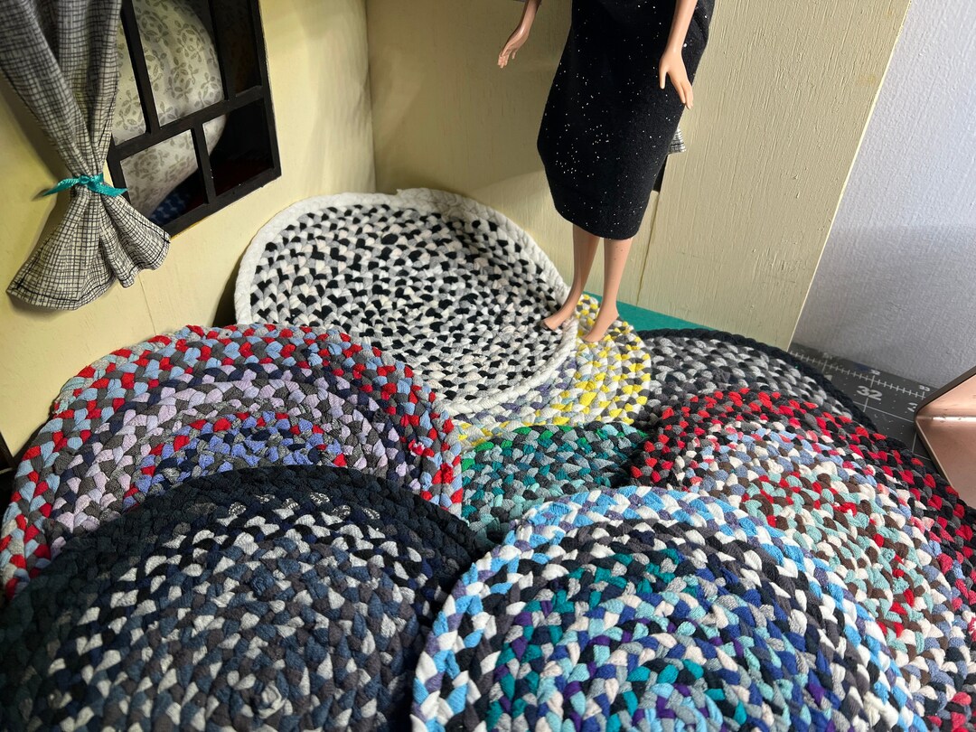 7 MINIATURE Braided Rug 112 or 16 Scale Barbie Dollhouse Rug Handbraided and Handsewn Etsy