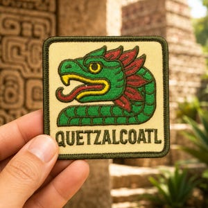 Naszywka aztecka Quetzalcoatl, 3-calowa, haftowana na żelazku, aztecki wąż z piórami, pamiątkowa naszywka na czapkę, plecak, kurtkę, kamizelkę, prezent z podróży do Meksyku