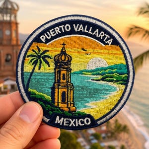Toppa ricamata termoadesiva di Puerto Vallarta, souvenir di viaggio da spiaggia in Messico, ideale per cappello, zaino, giacca, gilet o come regalo di vacanza.