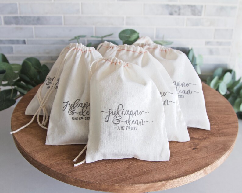 10 Customized Wedding Bridal Showers Favor Rustic Soap Gift Sets Natural Lip Balm Soap and bath salt Gift Set drawstring linen floral bag image 5