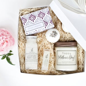 Mothers Day Candle and Soap Gift Basket, Personalized Mom Gift from daughter son baby for Mother in Law mother and son gift ideas box