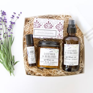 Birthday Gifts Set for Mom, Personalized Spa Body Relaxing Lavender Gifts  Basket, Mothers Day Gifts From Daughter, Son, Bonus Mom- Care Gifts Ideas