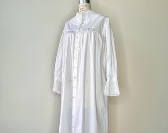 Antique Edwardian Cotton and Lace Nightdress | Medium