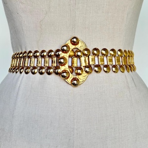 Vintage 1960s Gold Metal Links Belt | Adjustable up to 34”