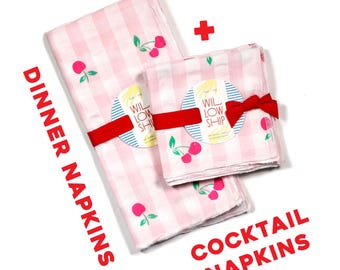 Servilletas de cerezas (4 unidades) / Set de regalo de servilletas para cena y cóctel / Servilletas de tela de cuadros vichy rosas con estampado de cerezas / Servilletas de algodón