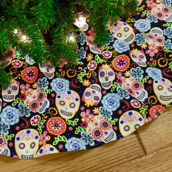 Day of the Dead Christmas Tree Skirt with Sugar Skulls, Dia de los Muertos Decoration, 42" Diameter CLEARANCE Sale