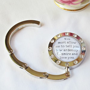 Jane Austen Geschenk Geldbörse Kleiderbügel Taschenhaken Zitat Accessoires Bücherwurm Geschenk Stolz und Vorurteil Mr