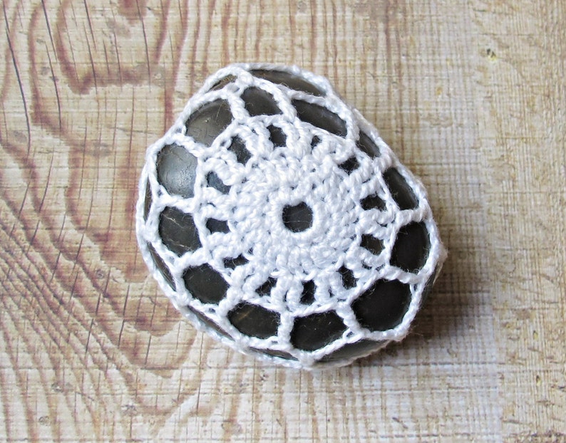 Crochet Lace Stone Paperweight Ornament Wedding Table Rock Cozy Pattern Weight Sewing White Doily Decoration Homewares Decor Gift image 1