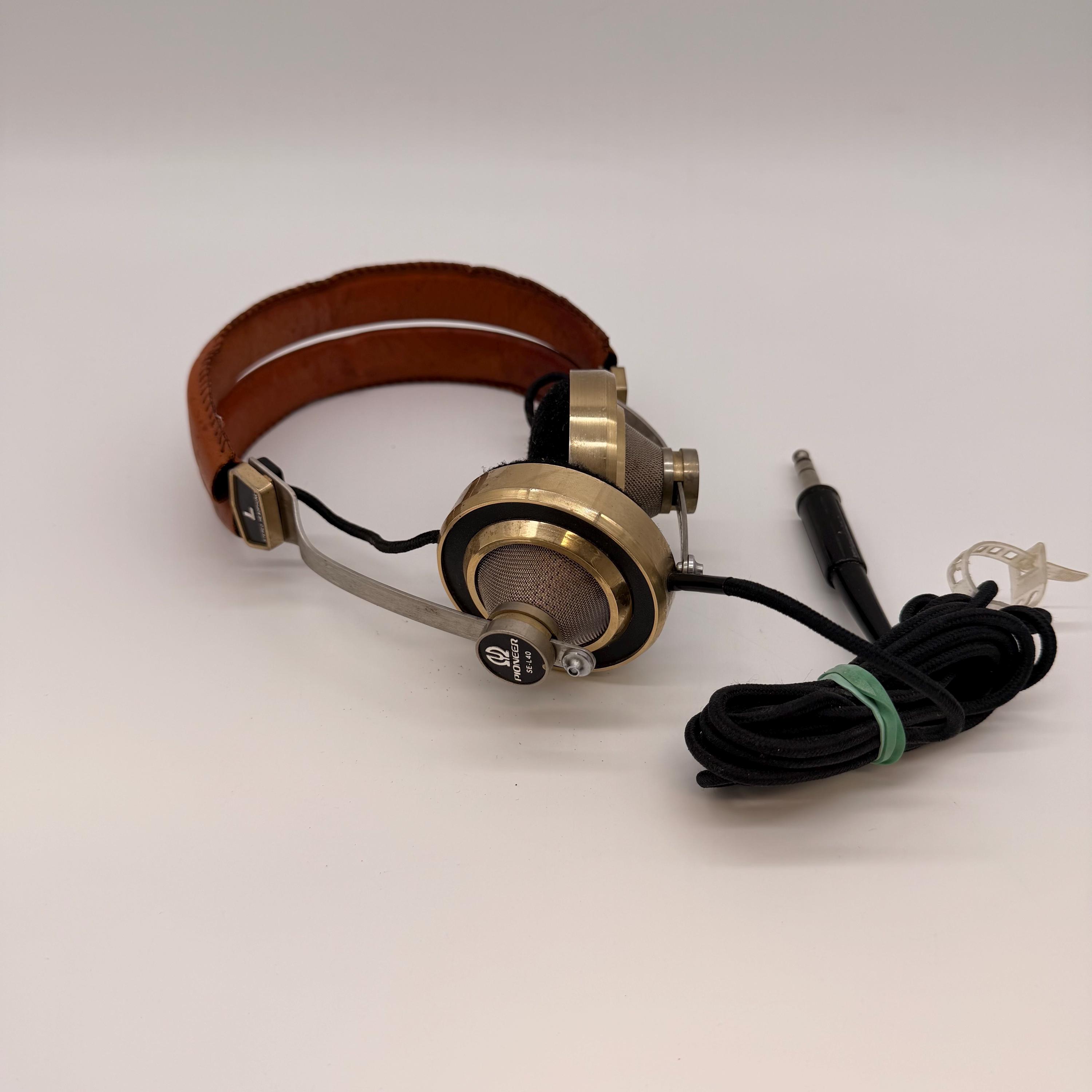 Pioneerヘッドフォン　当時物 Vintage 1960s Pioneer Stereo Headphones SE-2P Pioneer Electronic