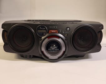 Radiocasete Sony CFD-G70 con reproductor de CD y casete, probado y en funcionamiento / por favor lea la descripción.