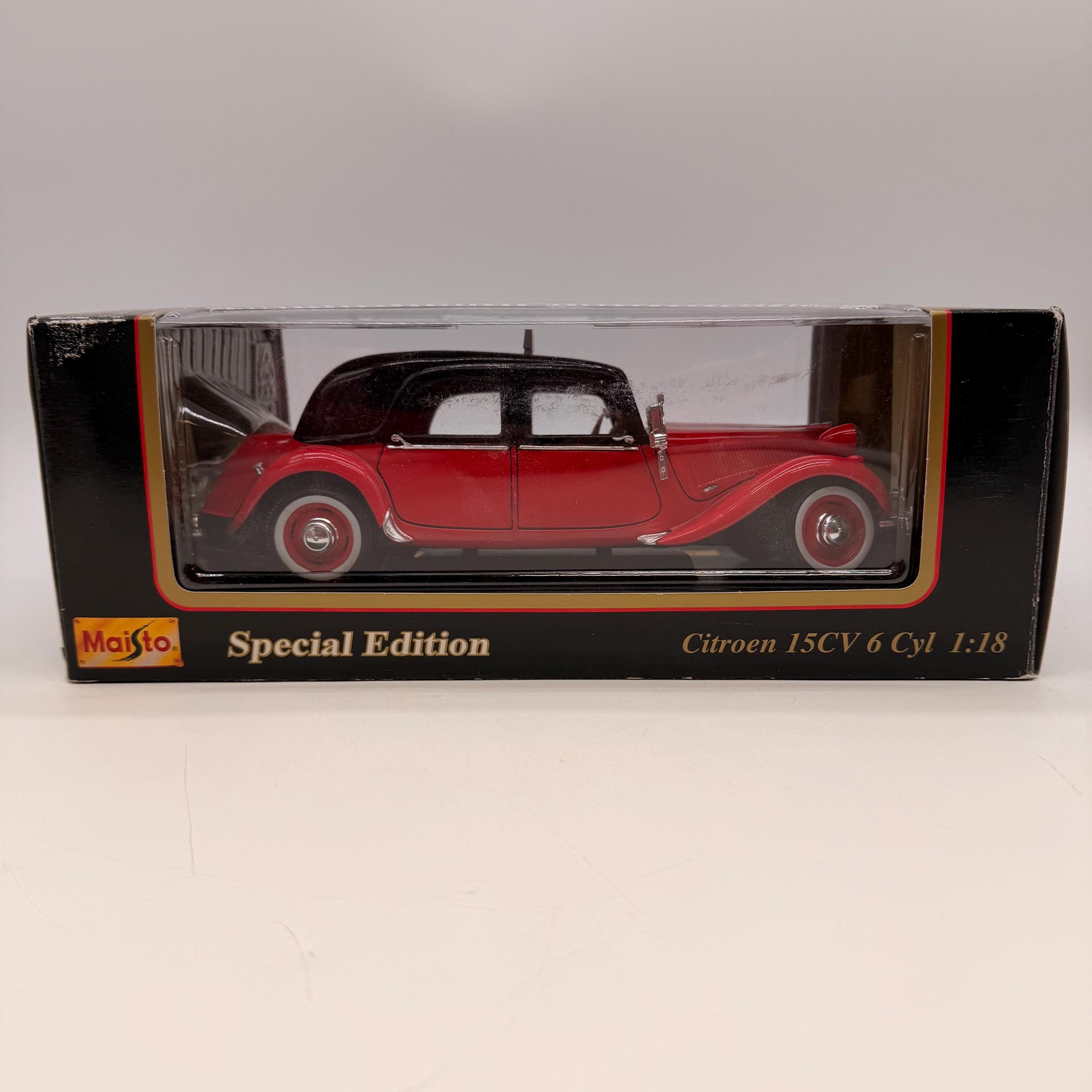 Maisto Citroën 15CV Traction 6 Cyl - 1/18, En Boîte C2
