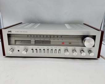 Vintage Sanyo RP-6000 AM/FM Radio: Retro Transistor Collectible W