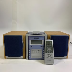 Sistema estéreo micro vintage Curtis con reproductor de CD, altavoces y control remoto RCD618