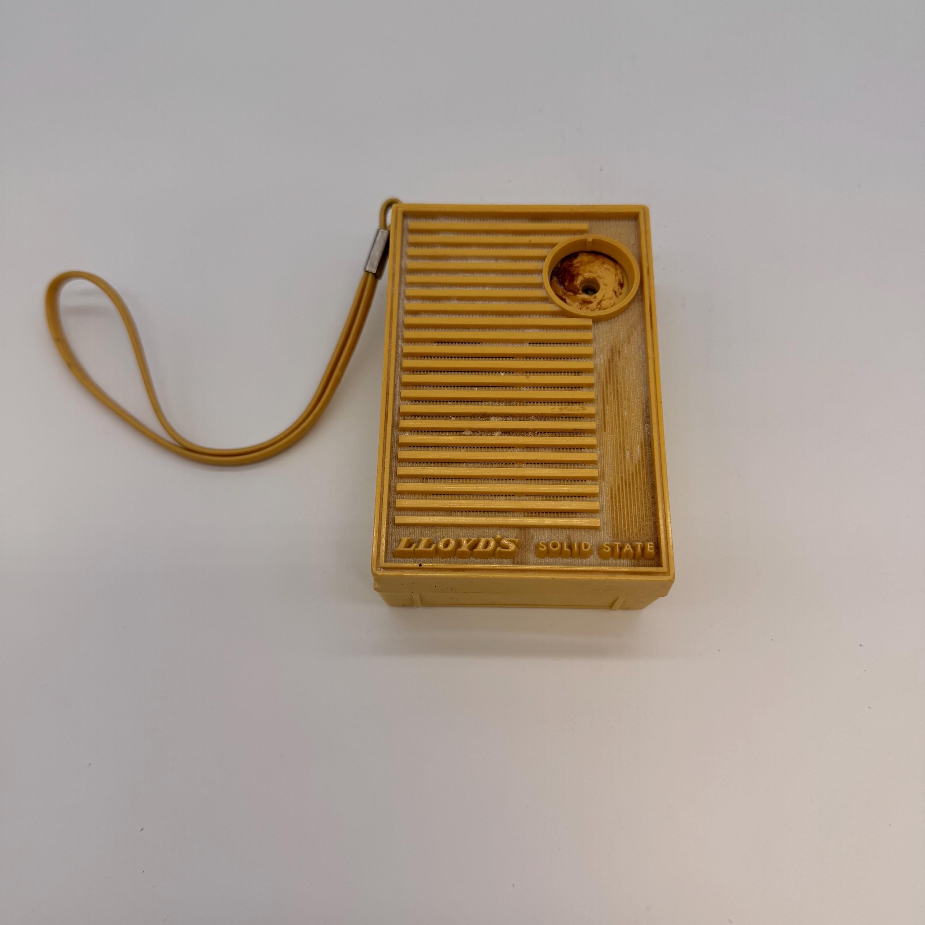 Radio Récepteur Lloyd's AM/FM Model 8R35B 9 Transistors - Vintage Occasion