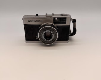 Vintage Olympus Trip 35 Film Camera Zuiko 40mm f2.8 Working Japan