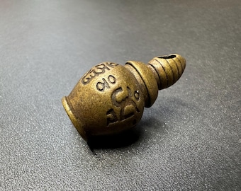 チベット仏教のお守り箱：仏陀または風の馬の守護ペンダント - Etsy 日本