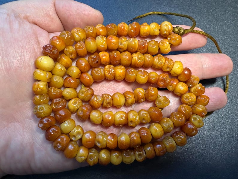 Mala de calavera Citipati de 108 cuentas / Hueso de yak tallado a mano, 10 mm, 38 pulgadas / Rosario budista tibetano para meditación imagen 1