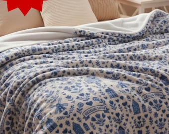 Delft Blue Dutch Blanket – Cozy Velveteen Throw | Dutch Home Decor | Blue & White Pattern Blanket | European Style Throw | Delft Tile