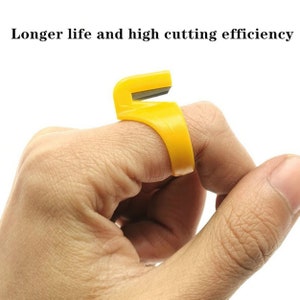 Yarn Cutter Ring Plastic Thimble Sewing Ring Thread Cutter Finger Blade