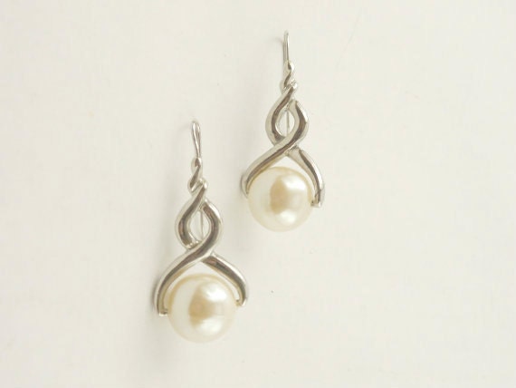 Pearl Earrings Vintage Faux Pearl Silver Toned Dangle Mint | Etsy