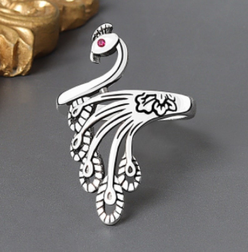 Peacock Yarn Guide Ring Knitting Ring Tool Yarn Assistant Etsy