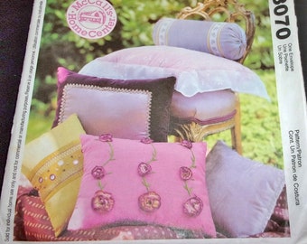 McCall's Sewing Pattern 2450 Decorator Pillows Headrest Bolster Decorative Toss Throw Accent for Sofa or Bed Home Decor Decorating Uncut FF