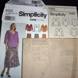 Simplicity Sewing Pattern 5469 Knit Tunic Top Flared Gored Skirt Women's Misses Plus Size Separates Coordinates 26W-32W Bust 48-54 Uncut FF image 4