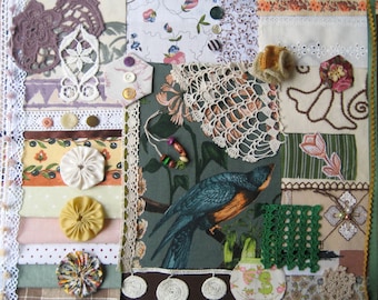 Kit per ricamo lento con uccelli, confezione di tessuti vintage verdi e marroni con bottoni di pizzo, kit per junk journal da oltre 50 pezzi, kit per collage di tessuti, riciclo creativo, anni '50 e '90