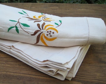 Toalha de mesa bordada à mão dos anos 1960, toalha de mesa de algodão marfim com flores, toalha de mesa quadrada bordada, 147 cm (58")