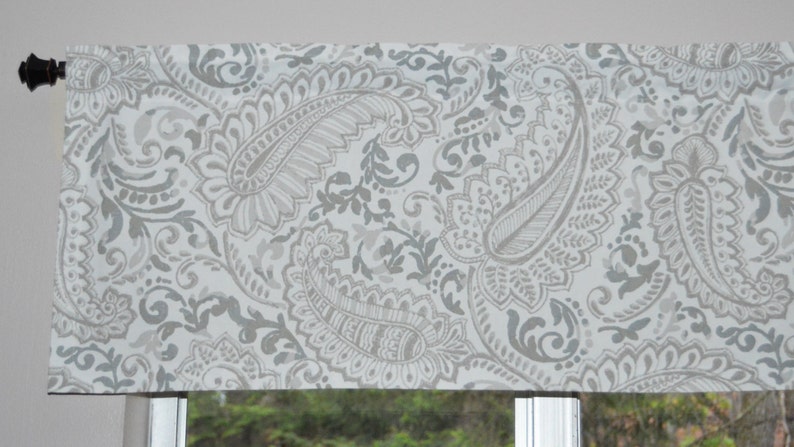 Gray Paisley Kitchen Valance: Premier Prints Shannon Ecru, Lined Option image 2