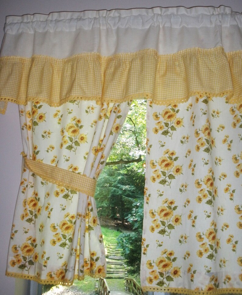 Kitchen Curtains and Valance Vintage . Sunflowers and Yellow Etsy