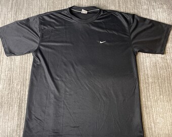 Vintage 2000s Nike Athletic Shirt – XL – Black Lightweight Short Sleeve Training Tee – Minimal Swoosh Activewear