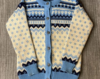 Vintage 1990s Dale of Norway Wool Cardigan – 36 – Norwegian Nordic Fair Isle Knit – Blue Cream Metal Button Ski Sweater