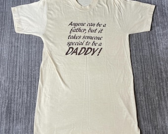 Camiseta vintage de los años 80 de Stedman con estampado gráfico – Talla M – Camiseta con eslogan original para el Día del Padre – Costura sencilla – Hecha en EE. UU.