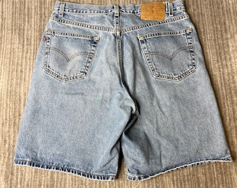 Vintage 1990s Levi’s 550 Denim Shorts – 36 – Relaxed Fit Light Wash Jean Shorts – Classic Streetwear Summer