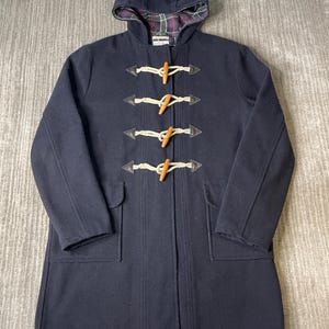 Vintage 1990s GANT Rugger Duffle Coat – M – Navy Wool Toggle Jacket – Plaid Lined Hooded Preppy Winter Coat