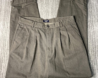 Vintage 90s Dockers Pleated Khakis – 36x32 – Classic Straight Leg Trousers – Business Casual Pants – Minimalist Style