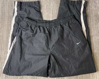 Pantalones deportivos Nike vintage de los años 2000 – Talla XL – Pantalones cortavientos de nailon negro – Pantalones deportivos estilo años 2000 – Pantalones deportivos con logo Swoosh