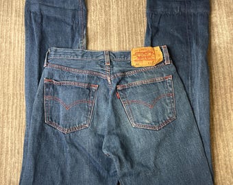 Pantalones vaqueros Levi's 501 vintage de los años 2000 – 32x34 – Pantalones vaqueros de pierna recta con costuras rojas, cierre de botones, lavado azul clásico