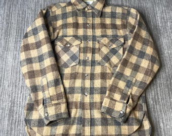 Vintage 1990s Woolrich Wool Flannel Shirt – L – Brown Tan Buffalo Plaid Heavyweight Workwear Button Up