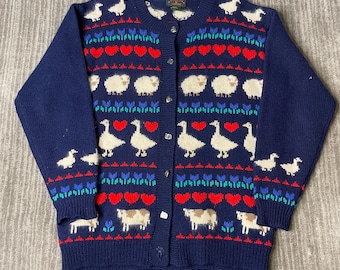 Vintage 1990s Charter Club Animal Cardigan – M – Sheep Duck Heart Pattern Novelty Knit Cozy Cottagecore Sweater