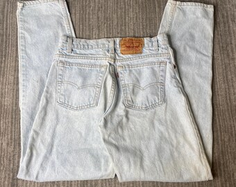 Vintage 1990s Levi's 550 Jeans – 30x32 – USA Made Light Wash Relaxed Fit Denim Pants Classic Red Tab