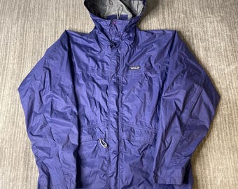 Vintage 1990s Patagonia Rain Jacket – M – Purple Hooded Waterproof Shell Outdoor Hiking Packable Coat