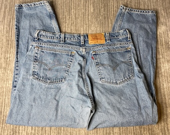 Vintage 1990s Levi's 560 Jeans – 40x30 – Made USA Loose Fit Tapered Leg Light Wash Denim Pants