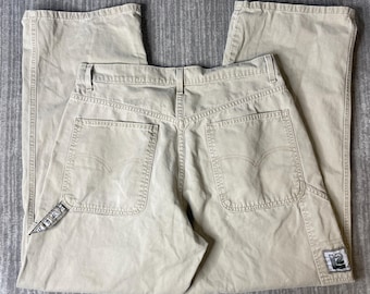 Vintage Levi’s 512 White Jeans – Straight Leg – Frayed Hem – Size 31x32
