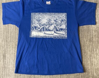 Vintage 1990s Aldea Garifuna Honduras Camiseta – S – Virginia Castillo Village Art Graphic – Camiseta azul de recuerdo centroamericano