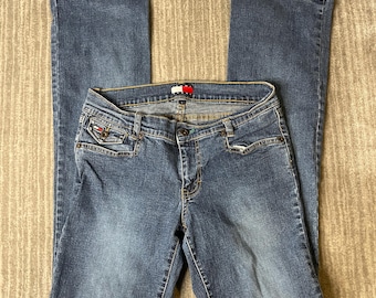 Vintage 2000s Tommy Jeans Flare Jeans – 7 – Low Rise Medium Wash Denim – Y2K Bootcut Logo Pocket Women's Jeans