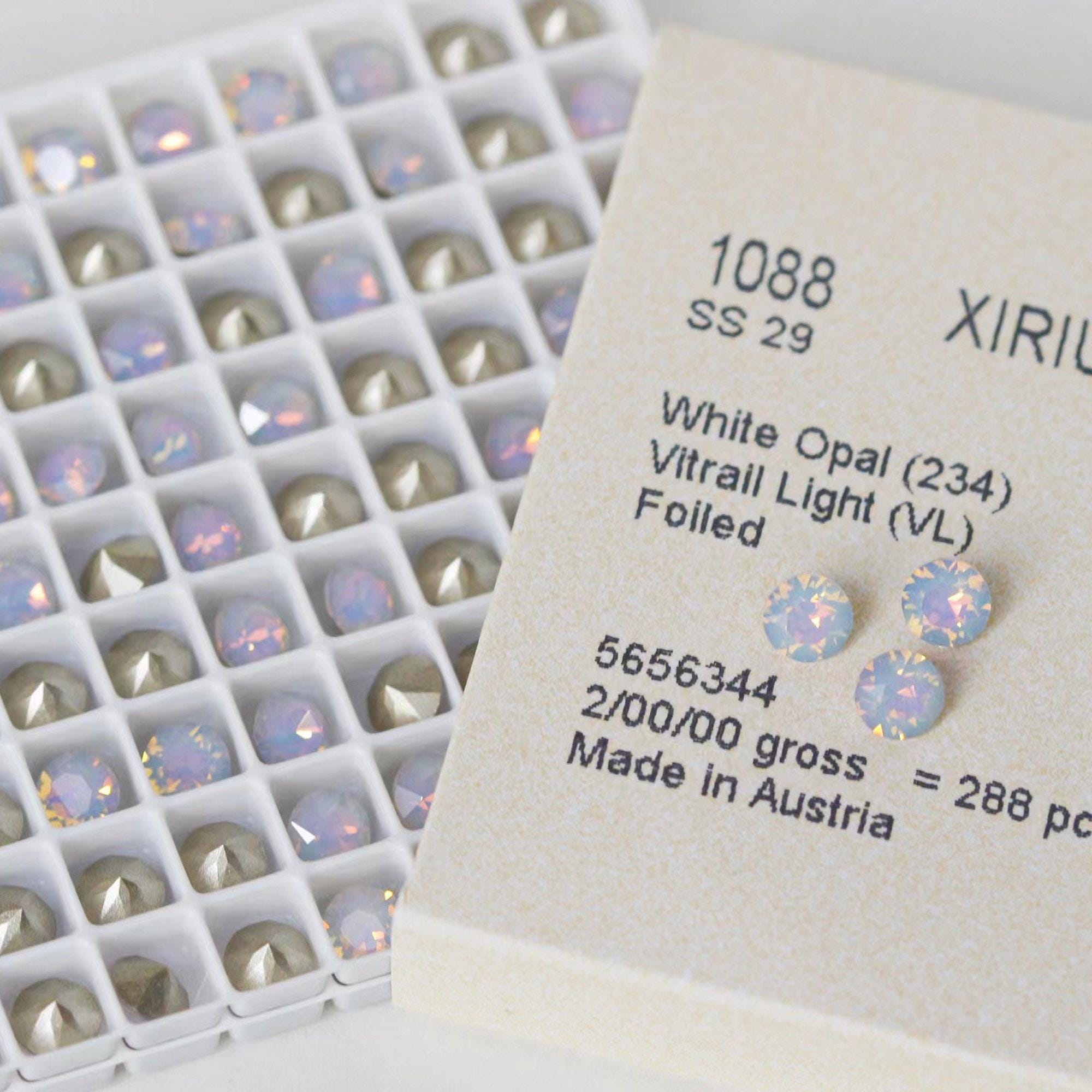 Swarovski 1088 White Opal Series 234 • PP14–SS45 • Multiple