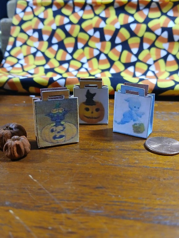 Miniature 1:12 Halloween Trick or Treat Bags 3pc by WindingWillowDecor